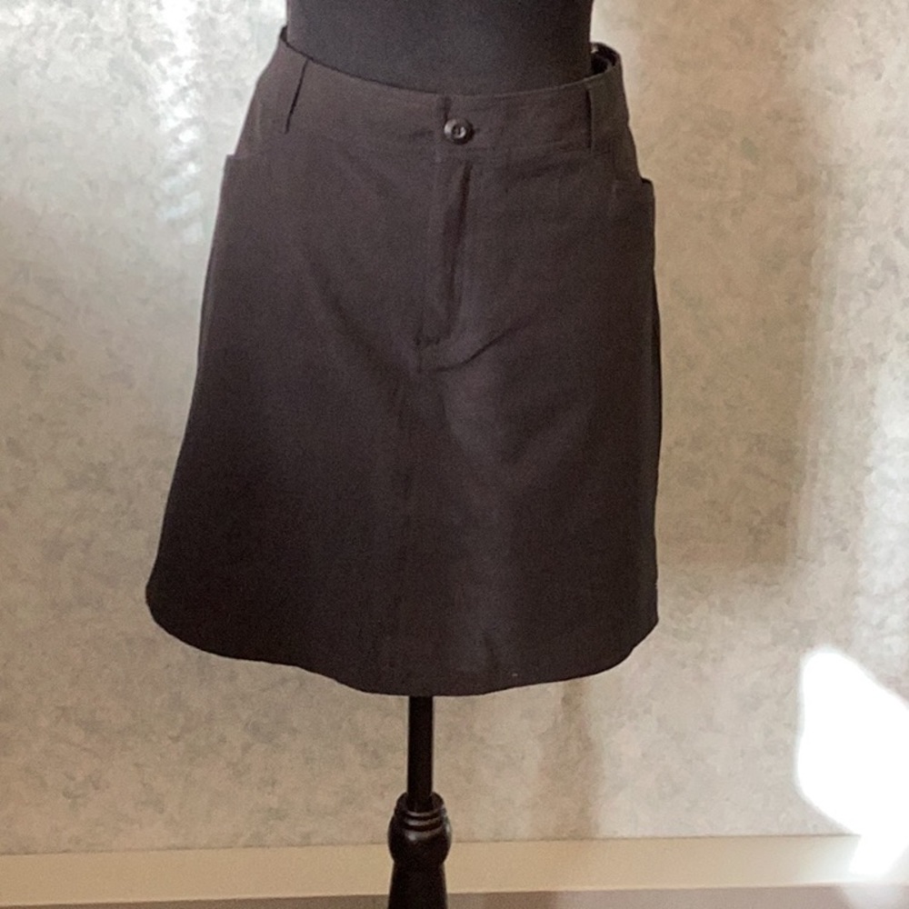 Black skorts